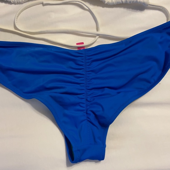 Victoria’s Secret Swimsuit Bikini small - Picture 4 of 6